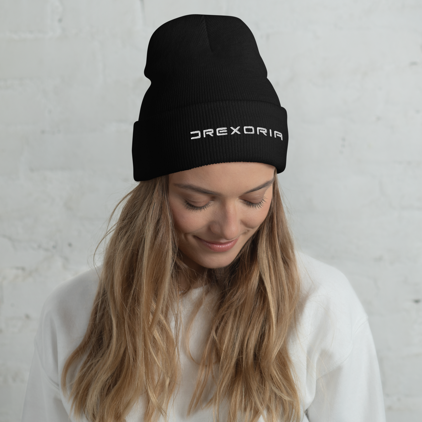 ESSNTL 001 – Noir Cuffed Beanie